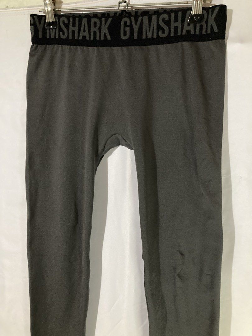 GYMSHARK LEGGINGS (Category: Activewear) located in Naga. Submitted by wwy3ips (Listing ID 1470348342, Image 2). Description: GYMSHARK LEGGINGS XS ON TAG 26 - 30 WAIST 32 LENGTH EXCELLENT CONDITION NO ISSUE.