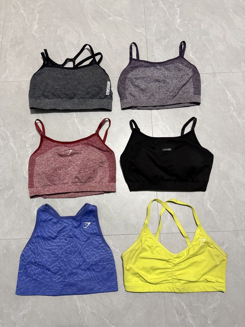 Gymshark Sports Bra (Category: Activewear) located in Calumpit. Submitted by Essentiality (Listing ID 1470235745, Image 1). Description: Gymshark Sports Bra Size: XS - Small ₱300-400.