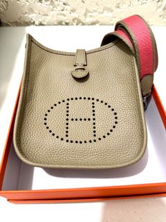 (Category: ) located in . Submitted by giftbags (Listing ID 1469599641, Image 1). Description: .