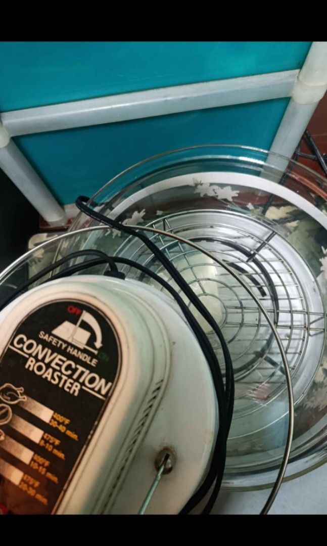 HALOGEN CONVECTION OVEN / TURBO BROILER (Category: Other Kitchen Appliances) located in Manila. Submitted by mjfinds.ph (Listing ID 1470343559, Image 2). Description: 🔥 FOR SALE: HALOGEN CONVECTION OVEN / TURBO BROILER 🔥 🍗 Cook delicious meals right at home! Looking for a handy kitchen appliance? This glass-bowl convection oven is great for roasting chicken, grilling meat, and preparing your favorite dishes. 🏡✨ ✅ Glass cooking bowl ✅ Adjustab