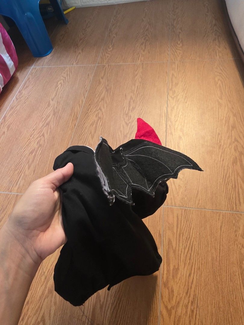 Haloween Bat Costume (Free Sf) (Category: Babies & Kids Fashion) located in Quezon City. Submitted by everytinishere (Listing ID 1470168988, Image 2). Description: No damage Baby Bat costume with wings and hat Fits 1-2yrs old Free Shipping.