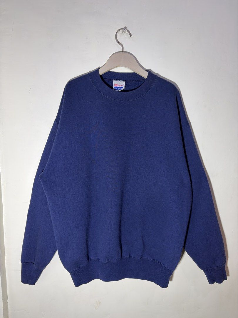 Hanes Sweater (Category: Coats, Jackets and Outerwear) located in Lapu Lapu. Submitted by ogimsthrift (Listing ID 1470268121, Image 1). Description: Hanes Plain Sweater Size Large on Tag Issue: iron marks in the back but barely visible Dimensions: W - 25 L - 29 Price: 600 + sf Loc: Lapu - lapu City, Cebu.