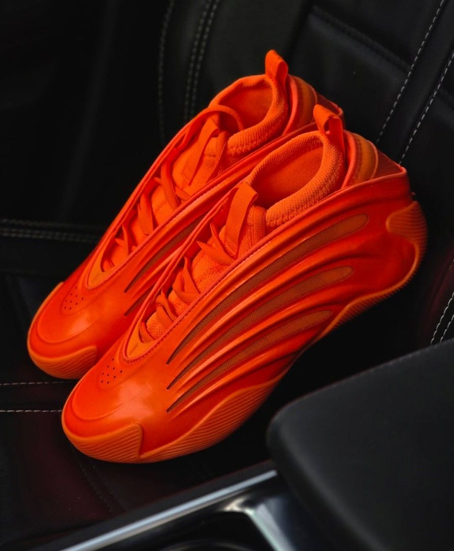 Harden Volume 9 'Dynamo' 🍊🏀 (Category: Sneakers) located in Makati City. Submitted by soleparkmnl (Listing ID 1470167878, Image 1). Description: LAST PAIR SALE! ⚡️ Harden Volume 9 'Dynamo' 🍊🏀 Sizes: US 9.5 ( men ) Brandnew • Legit • Complete with box 3,890 PHP ONLY! ( 9,500 SRP ) 📌 We entertain COP/COD transactions. 📍 Makati City 📦 We ship nationwide 📩 DM for more details. 📸 ACTUAL PHOTOS.