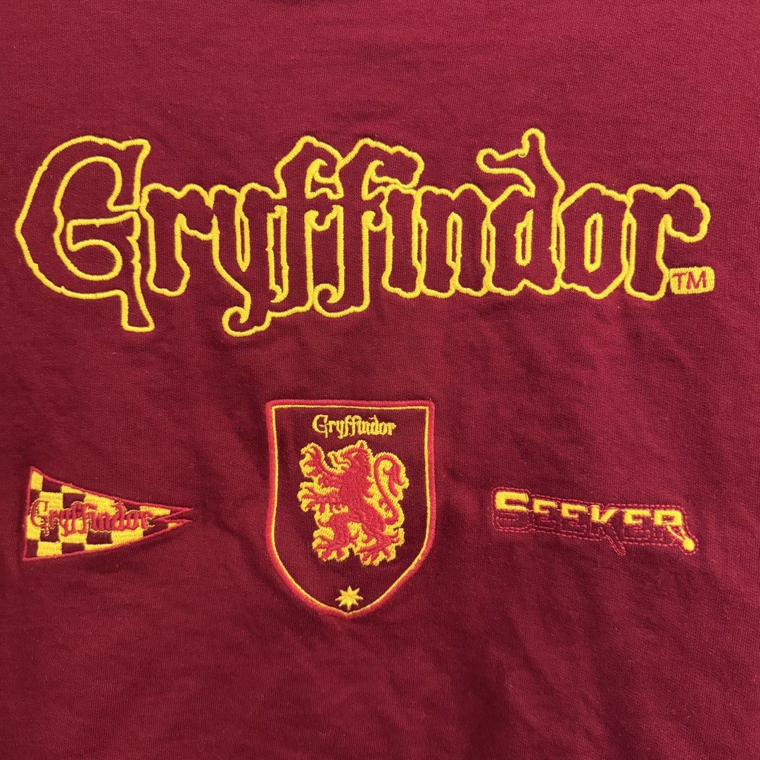 Harry Potter Gryffindor Crop Sweatshirt (Category: Coats, Jackets and Outerwear) located in Bulacan. Submitted by nicabanana_ (Listing ID 1470253912, Image 3). Description: ✅ worn only once 💯 authentic 💯 ✨all listings are personally owned✨ 🏷️all listings are in good condition unless stated otherwise🏷️ payment methods: 💳 GCash 💳 Maya 💳 BPI 💳 Unionbank 💳 MariBank/SeaBank shipping options: 📦 J&T Express 📦 Lalamove locations: 📍 Bulacan 📍
