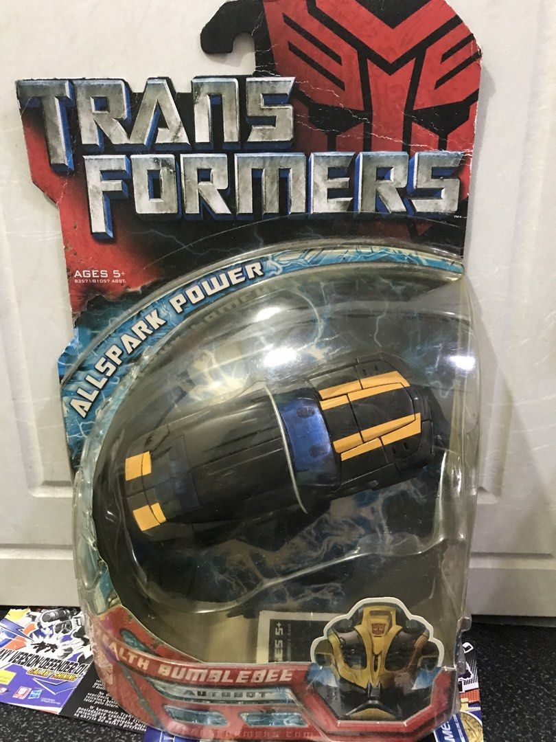 Hasbro transformers toys (Category: Action & Battle Toys) located in San Mateo. Submitted by quikzee (Listing ID 1470345599, Image 1). Description: ₱850.