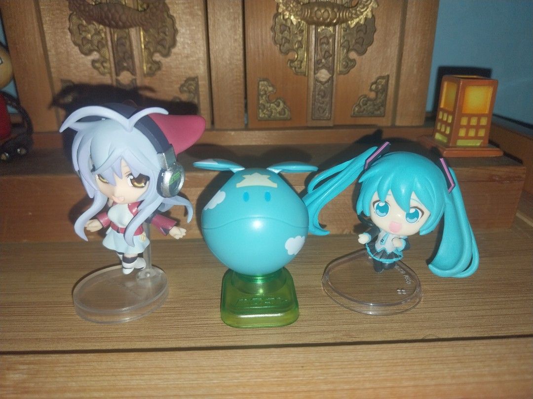 Hatsune Miku Set (Category: Figurines & Statues) located in Paombong. Submitted by boxoftoys01 (Listing ID 1470345465, Image 1). Description: - Set of 3 miniature chibi figures - Clean paintwork with a compact size, ideal for display shelves - Selling as set only - Official Bandai Brand - Delivery can be through LBC or Lalamove or J&T - Payment through Gcash or GoTyme or Maribank - Meet up at Robinson Malolos or Vista Mall Malolos - Stricly no ca