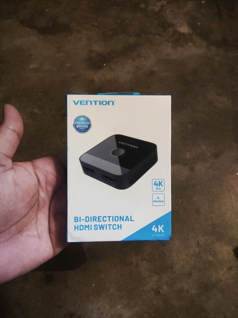 HDMI Switch (Category: Other Accessories) located in Rawang. Submitted by jualpart (Listing ID 1470191241, Image 1). Description: - Brand: Vention (Model: AKO0) - Type: Bi-Directional HDMI Switch - Resolution Support: Up to 4K @ 60Hz Ultra HD - Features: Switch 2 sources to 1 display or 1 source to 2 displays - Material: Durable ABS shell with nickel-plated interface - Condition: open box - COD available in Serendah, Selangor.