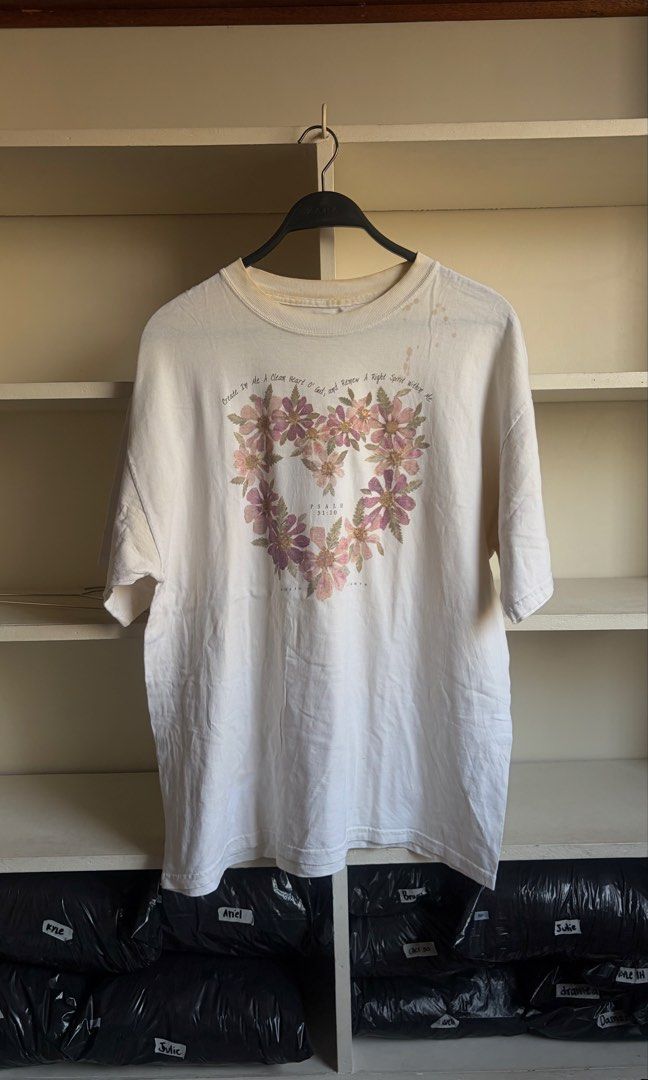Heart Shirt (Category: Tshirts & Polo Shirts ) located in Manila. Submitted by _revault (Listing ID 1470285766, Image 1). Description: .
