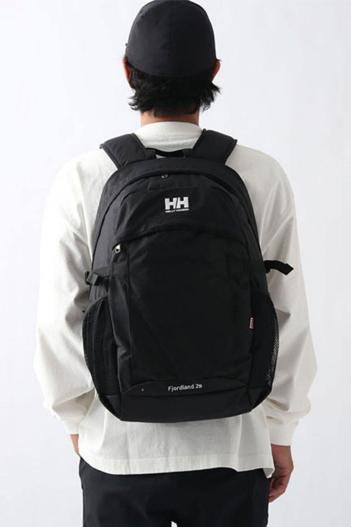 Helly Hansen Fjordland 28 Backpack (Category: Backpacks) located in Santa Cruz. Submitted by friendlyfire1 (Listing ID 1470197603, Image 3). Description: 28L +SF.