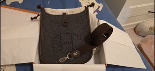 （分類：）位於 。 由 miumiucat_26 提交（商品編號 1470299280，圖片 1）。簡介： 。