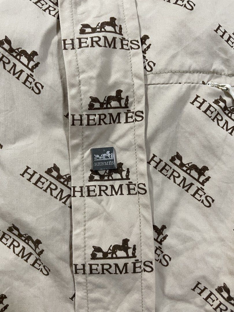 Hermes long sleeve (Category: Luxury Apparel) located in Cagayan de Oro. Submitted by mrs.dani (Listing ID 1470211705, Image 2). Description: Complete tags and washtag As new condition No issue 22x29 Dm for more details .