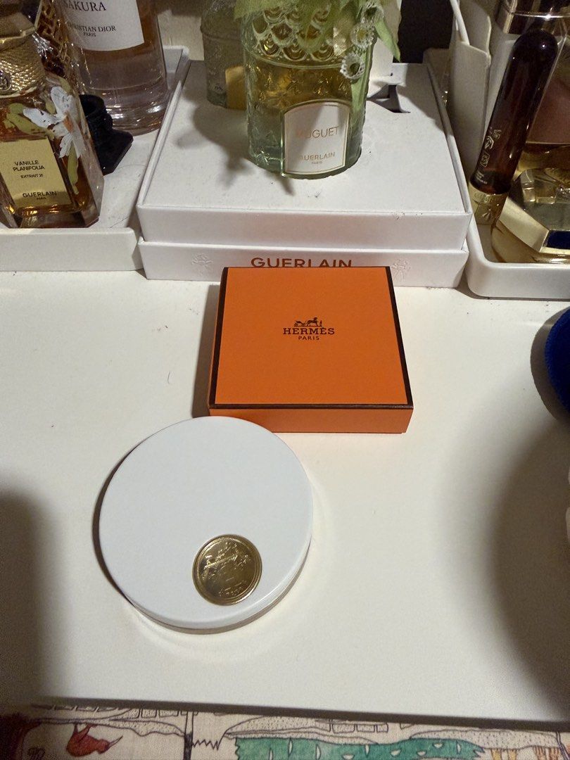 Hermès Blush - 32 Rose Pommette (Category: Makeup) located in Cavite. Submitted by ashhiiiii (Listing ID 1470181723, Image 1). Description: Bought at Hermès Greenbelt for 5,600 Authentic. Slightly nego.