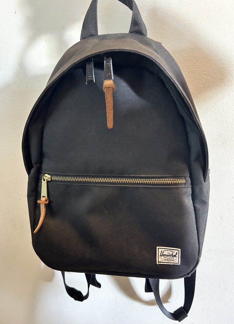 Herschel Mini Backpack (Category: Backpacks) located in Antipolo. Submitted by tshopph (Listing ID 1470147711, Image 1). Description: In good condition Same-day delivery via Lalamove / Grab (buyer pays fee) Shipping via J&T Meetup: Gateway Mall / SM Masinag Pm for inquiries or details!.