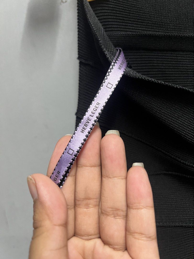 HERVE LEGER (Category: Other Bottoms) located in Dasmarinas. Submitted by jessputrages (Listing ID 1470326095, Image 3). Description: For sale Herve Leger Excellent condition No issue 1000 plus shipping fee Pm for more details.