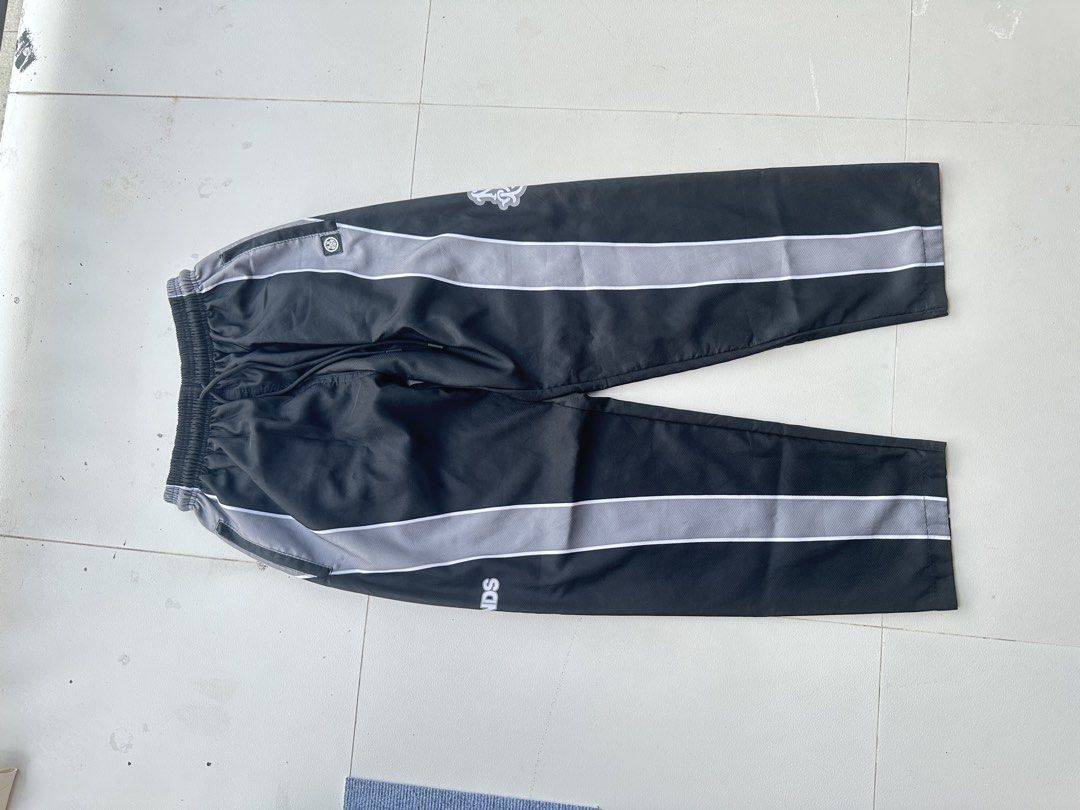 HGHMNDS Off grid pants (Category: Sleep and Loungewear) located in Angeles City. Submitted by royal_vintage_thriftshop (Listing ID 1470228819, Image 2). Description: No issue Good condition .