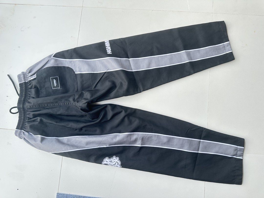 HGHMNDS Off grid pants (Category: Sleep and Loungewear) located in Angeles City. Submitted by royal_vintage_thriftshop (Listing ID 1470228819, Image 3). Description: No issue Good condition .