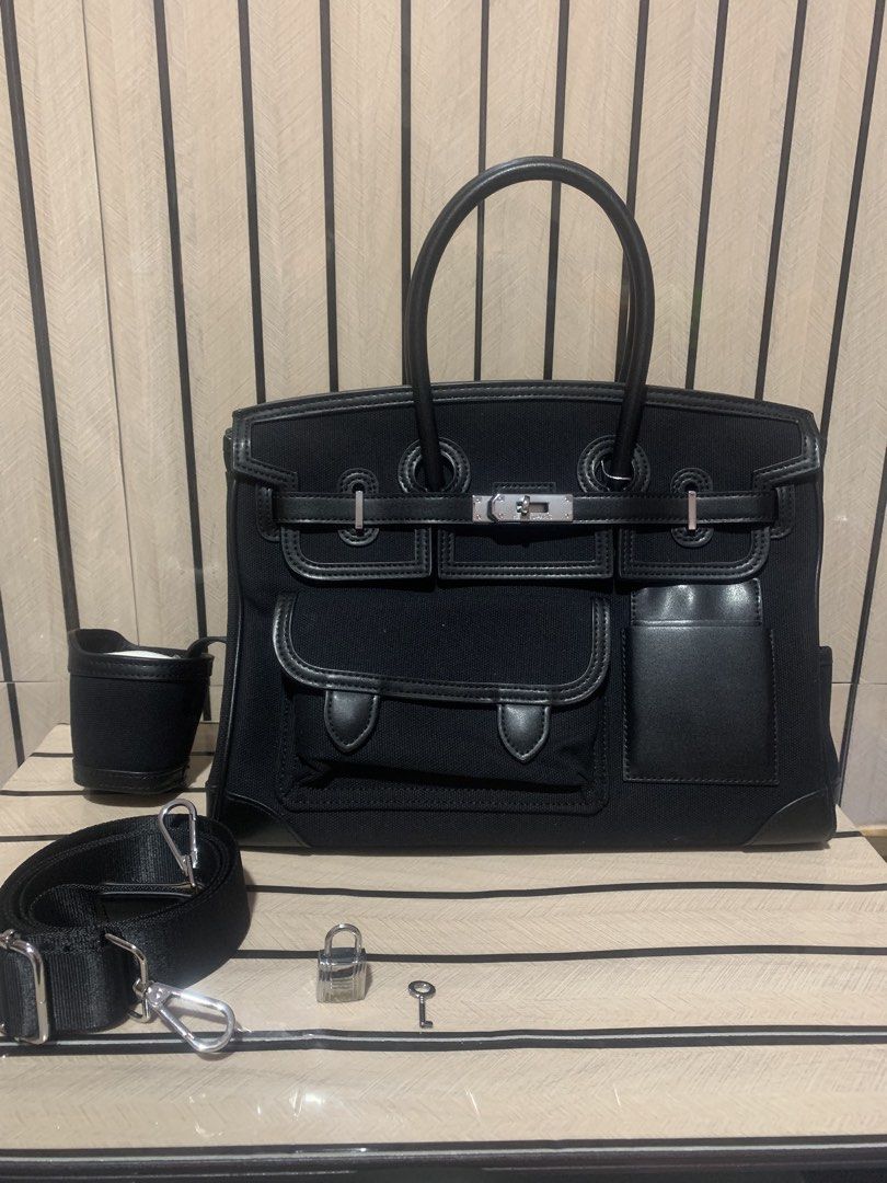 HH Cargo Birkin (Category: Cross-body Bags) located in San Fernando. Submitted by preluxuria_online_shop (Listing ID 1470280914, Image 1). Description: .