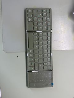 Adidas Foldable Bluetooth Keyboard ( Brand New), 電腦＆科技, 桌上電腦 - Carousell