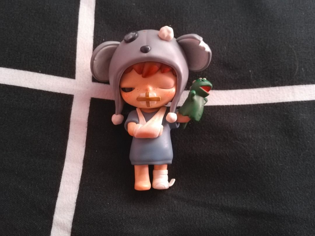 HIRONO FOX AND UNSPOKEN (Category: Designer & Blind Box Toys) located in Caloocan City. Submitted by stxrcrossed (Listing ID 1470216293, Image 2). Description: inch check!! fs ronos unspoken and fox set no box and card rfs quitting.