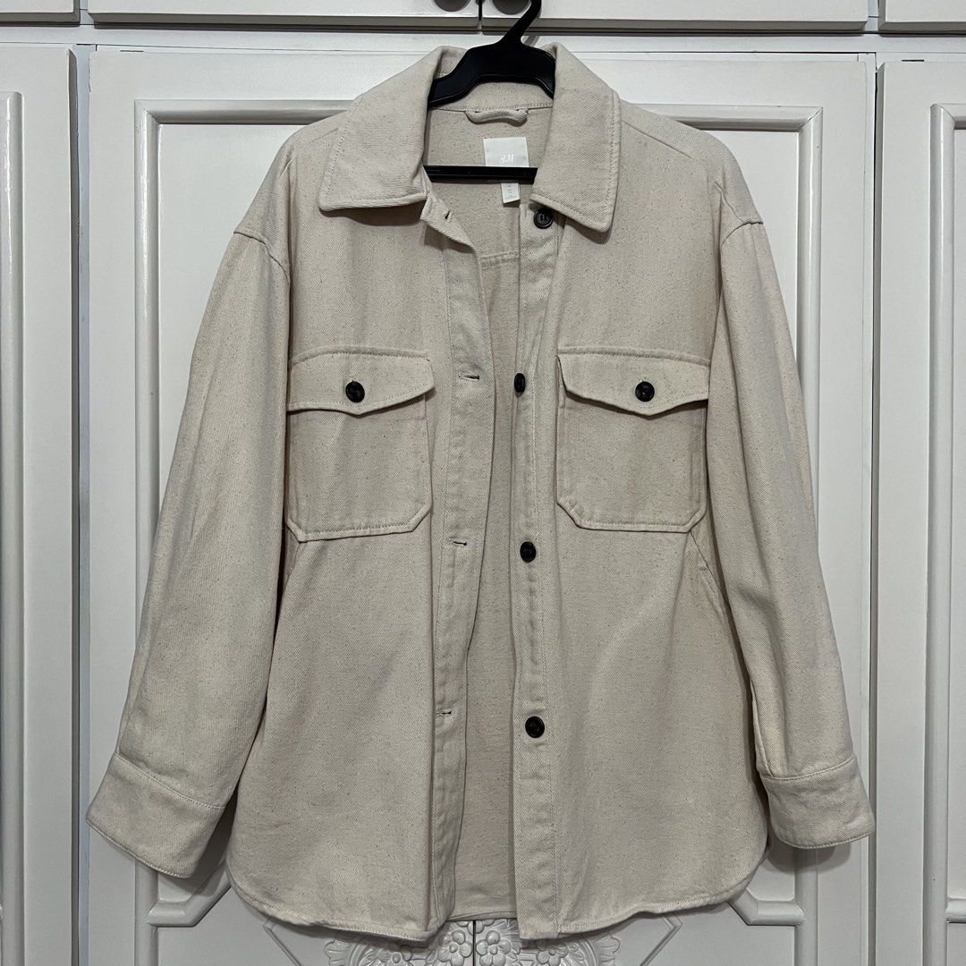 H&M Cream Denim Jacket (Category: Coats, Jackets and Outerwear) located in Las Pinas. Submitted by bangtanbey (Listing ID 1470234746, Image 1). Description: AUTHENTIC H&M (bought at MOA branch) Size on tag: XS (oversized fit) Used once, no issues Thick denim! Pwede pang fall/autumn.