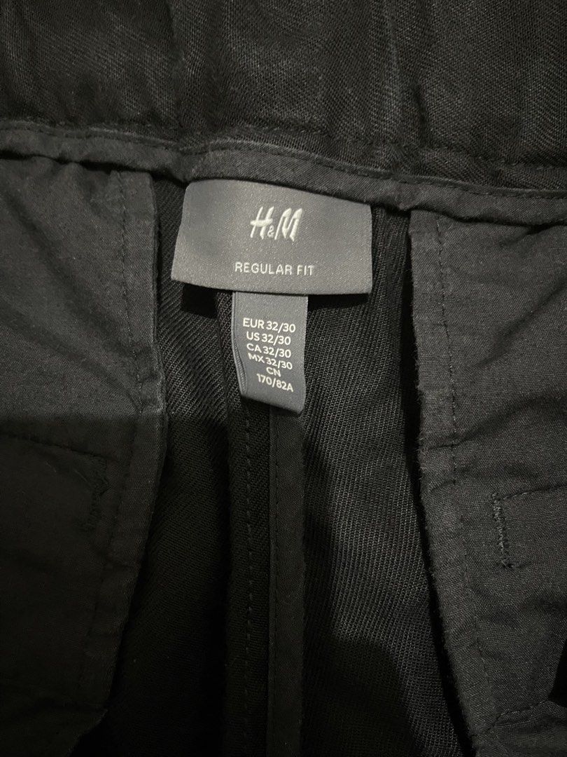 H&M Regular Fit Lyocell Trousers (Category: Trousers) located in Manila. Submitted by ratedseeker (Listing ID 1470287748, Image 3). Description: H&M Regular Fit Lyocell Trousers (Black) Size 32/30 on tag but can fit 34-36 7.5” leg opening Used once only but needs washing since it was stored for so long No issues Can do meetups around DLSU Taft/shipping (buyer shoulders sf) .