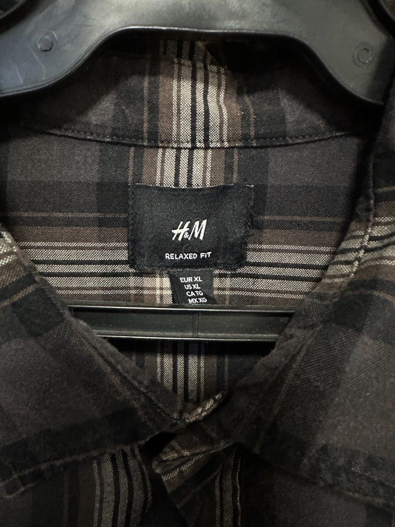H&M Relaxed Flannel Shirt - Brown (Category: Tshirts & Polo Shirts ) located in Quezon City. Submitted by munozla31 (Listing ID 1470306816, Image 3). Description: - Brown Plaid Flannel - Excellent Condition 10/10 - W26.5 x L28.