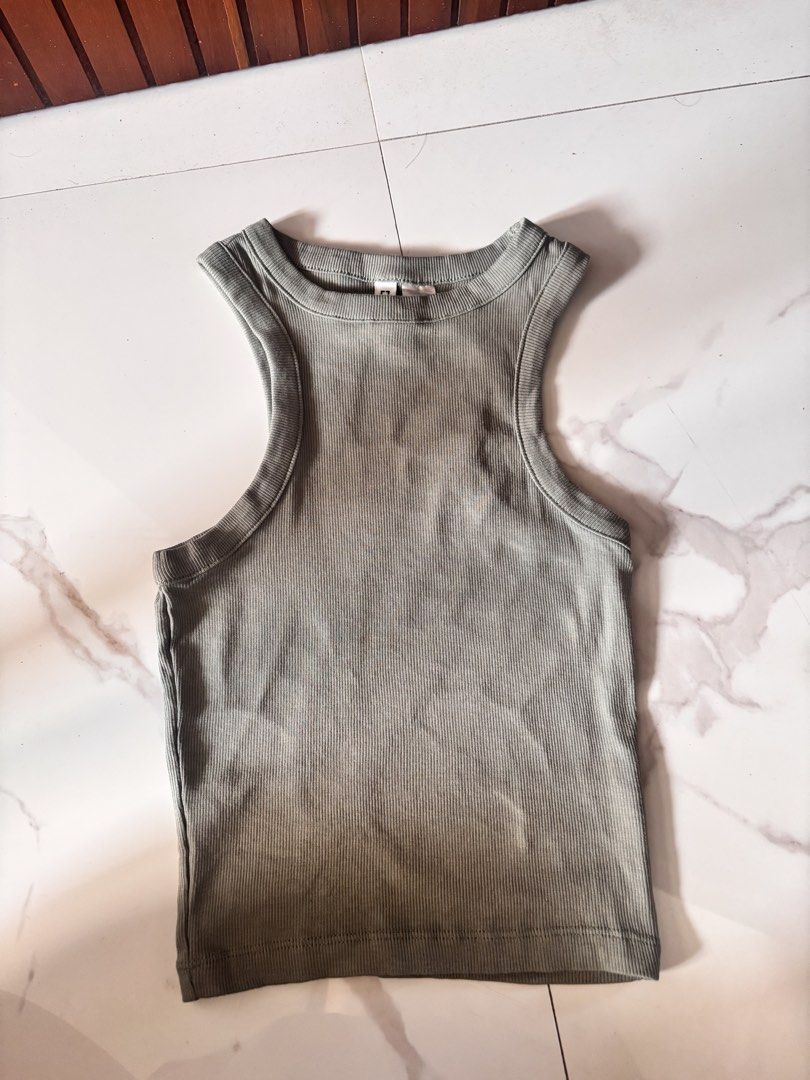 H&M Sando Top (Category: Sleeveless) located in Manila. Submitted by minieiv._ (Listing ID 1470200130, Image 2). Description: * Pre-loved sando * Used once, 9/10 * Bought in H&M Singapore * Size: Extra Small * RFS: Decluttering * Meetup: Puregold San Mateo, Ampid Mercury .
