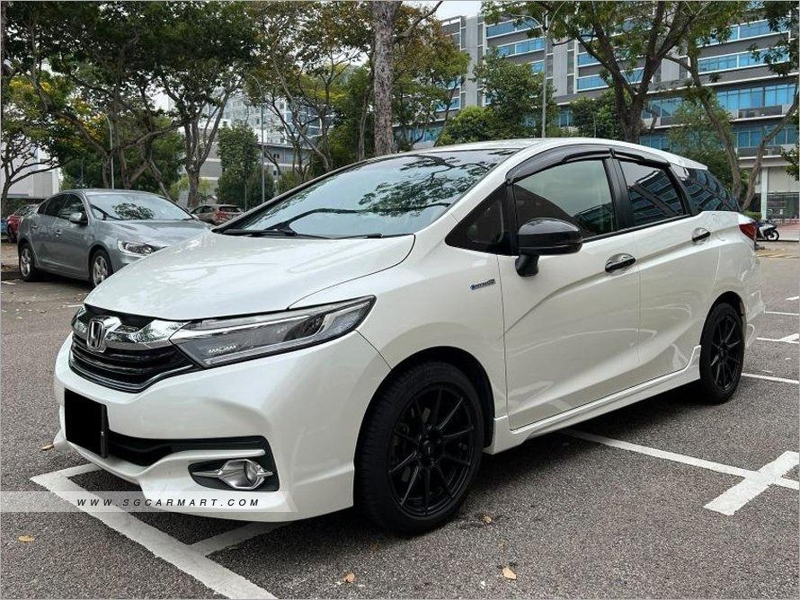Honda Shuttle Hybrid 1.5X Auto, Cars, Used Cars on Carousell