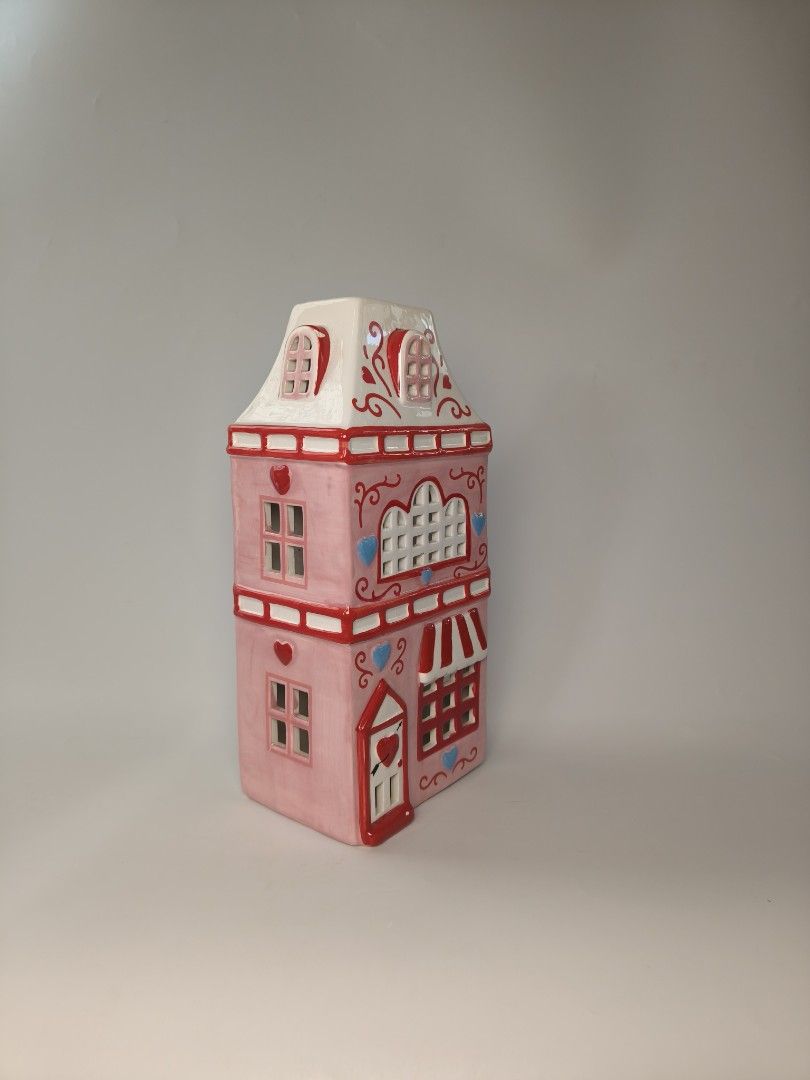House Light Up ceramic (big size) (Category: Other Home Decor) located in Cavite. Submitted by phtmt (Listing ID 1470263629, Image 3). Description: with crazings and small chips These are factory pull-out items, so minor imperfections or flaws may be present. Please manage your expectations..