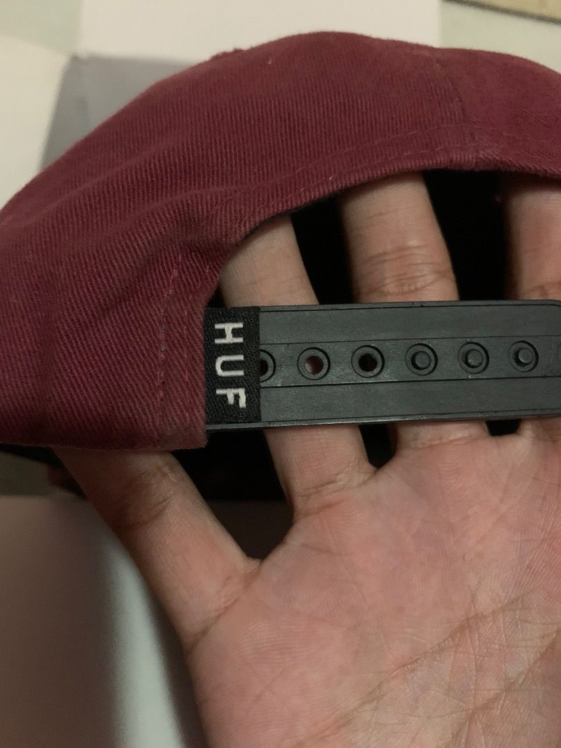 huf triple triangle snapback (Category: Caps & Hats) located in Caloocan City. Submitted by chp.mrtnz (Listing ID 1470179664, Image 2). Description: authentic no issue crispy condition.
