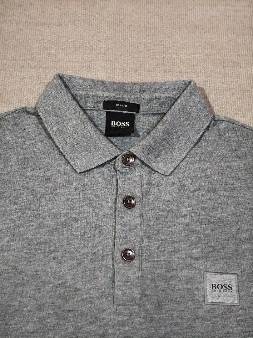 HUGO BOSS GRAY BOX LOGO (Category: Tshirts & Polo Shirts ) located in Baliuag. Submitted by vk_thrift01 (Listing ID 1470297497, Image 3). Description: HUGO BOSS GRAY DIMES: 18 X 26.5 CONDI: AS NEW CONDITION COLOR RATE: 9.9/10 ISSUE: FOLD MARKS ONLY! PRICE: 1500 NOTE: ‼️‼️‼️ 📌ALL ITEMS ARE THRIFTED NOT BRANDNEW SO KINDLY MANAGE YOUR EXPECTATIONS. 📌ALL ITEMS ARE NEEDS WASH 📌COLOR MAY SLIGHTLY DIFFER DUE TO LIGHTING CONDITION 📌NO CANCELATION OF 