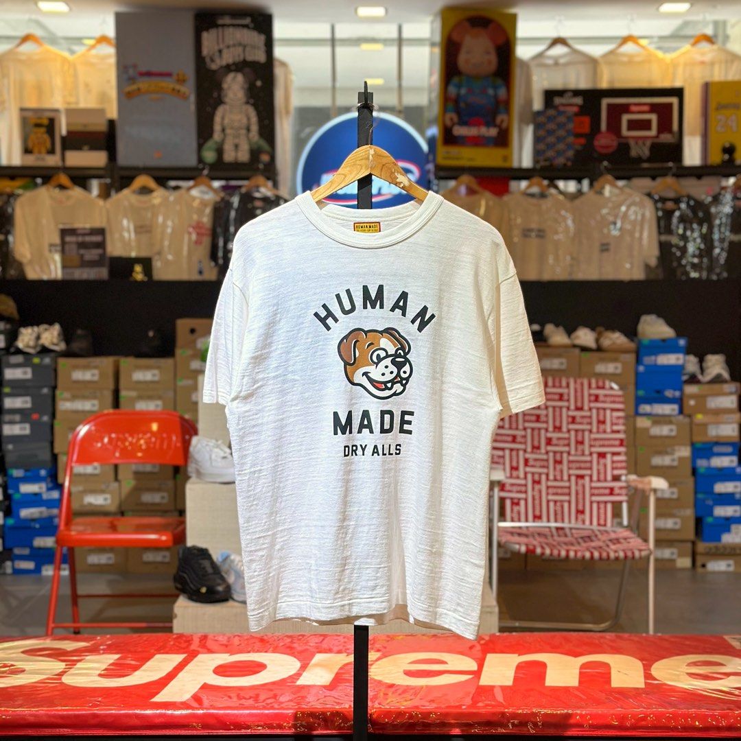 Human Made Graphic T-Shirt (HM31TE011) (Category: Tshirts & Polo Shirts ) located in Quezon City. Submitted by inside_plug (Listing ID 1470192327, Image 1). Description: For Sale Human Made Graphic T-Shirt (HM31TE011) White - Large Brandnew Dm us to purchase.