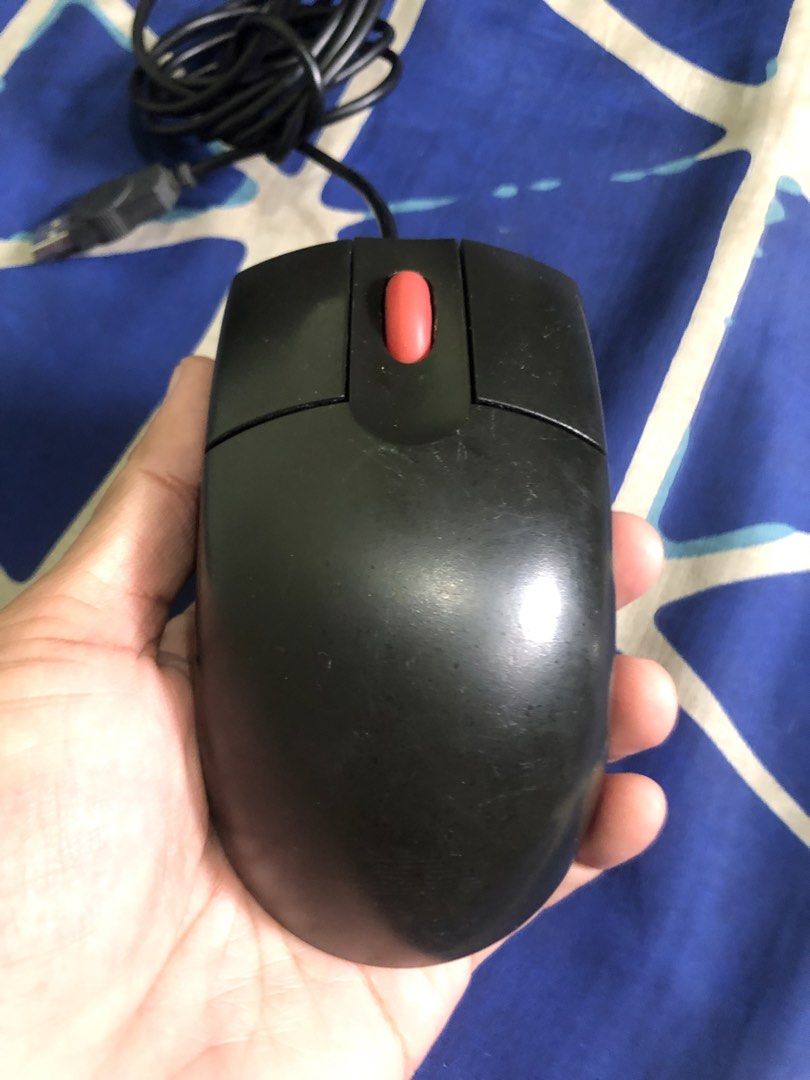 IBM wired usb mouse (Category: Mouse & Mousepads) located in Quezon City. Submitted by markgolveo (Listing ID 1470204871, Image 2). Description: IBM wired usb mouse.