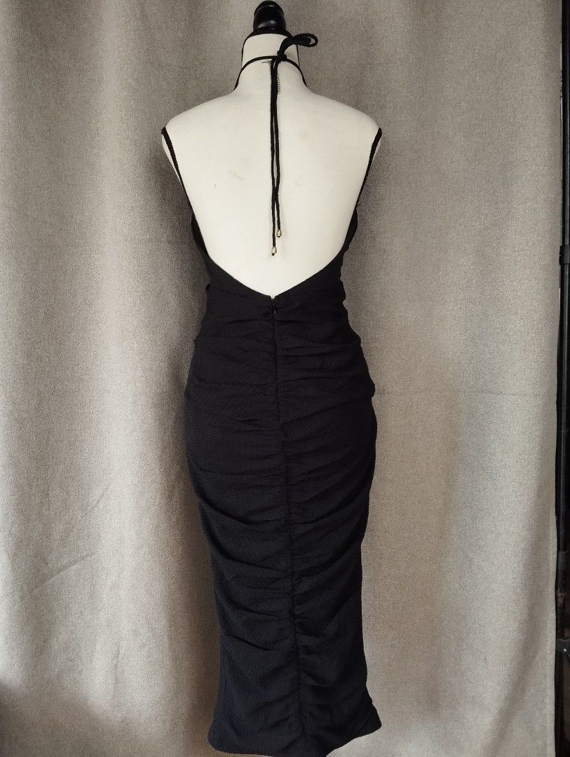 INDIKAH black ruched dress (Category: Dresses) located in Alicia. Submitted by glambercena (Listing ID 1470209530, Image 3). Description: Dimes: bust: 32"-36" waist: 26"-28" length: 45" stretchable fabric.