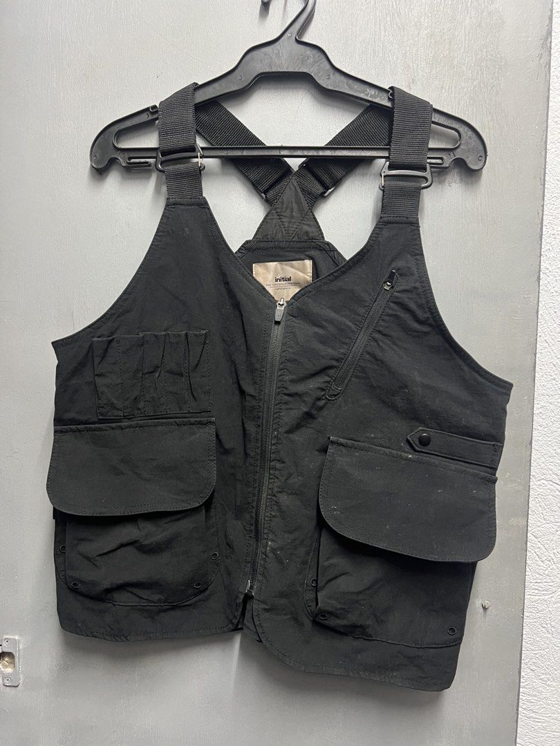 INITIAL VEST (Category: Coats, Jackets and Outerwear) located in Dasmarinas. Submitted by jessputrages (Listing ID 1470326875, Image 1). Description: For sale Initial vest Excellent condition No issue Washable po 1500 plus shipping fee Pm for more details.