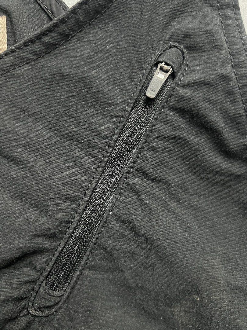 INITIAL VEST (Category: Coats, Jackets and Outerwear) located in Dasmarinas. Submitted by jessputrages (Listing ID 1470326875, Image 2). Description: For sale Initial vest Excellent condition No issue Washable po 1500 plus shipping fee Pm for more details.