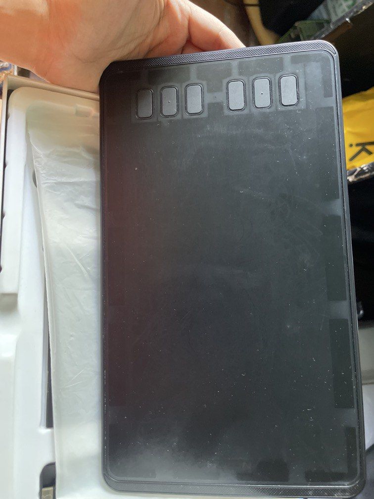 INSPIROY H640P Pen Tablet (Category: Laptops & Notebooks) located in Valenzuela. Submitted by evecrz123 (Listing ID 1470177979, Image 3). Description: Decluttering nakatambak lang, wala lang yung wire na for old android charger but all are still here along with the manual and box. .