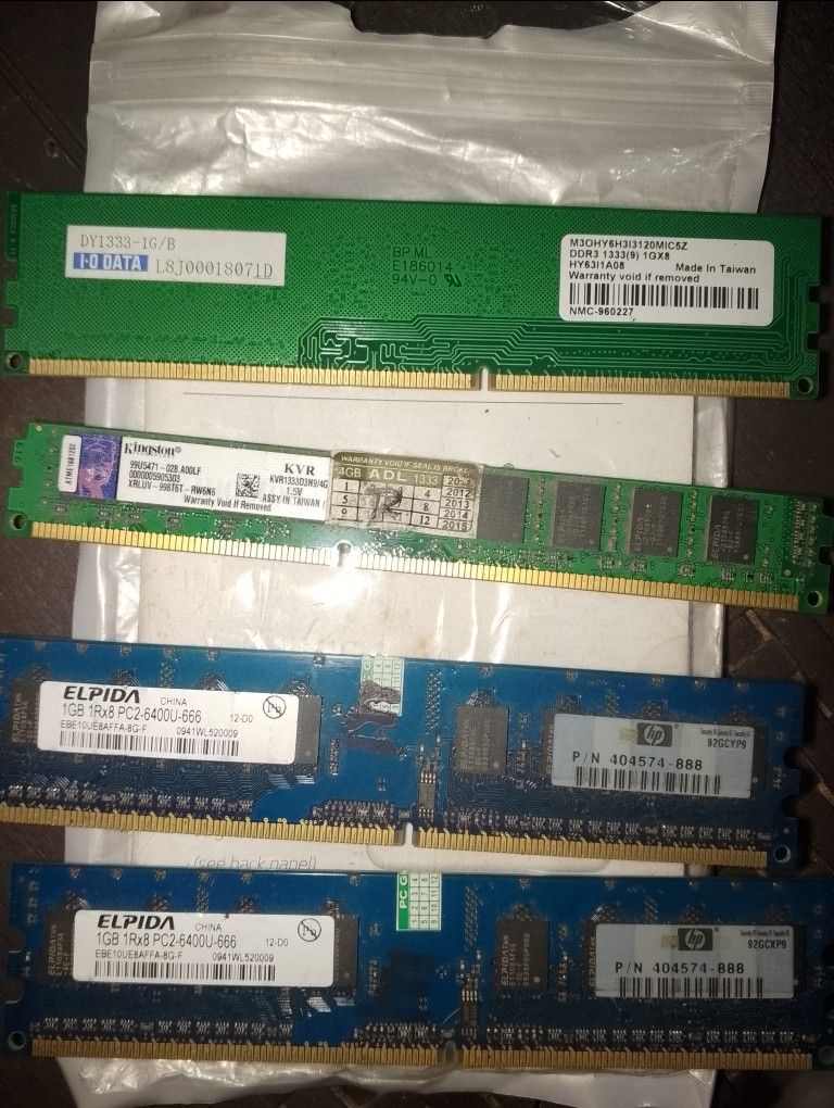 Intel Processors and DDR2/DDR3 RAM Sticks (Category: Desktops) located in Cavite. Submitted by emilgarcia09 (Listing ID 1470282685, Image 3). Description: Bundle includes three desktop processors: Intel Core 2 Duo E7400, Intel Celeron 420, and Intel Core i3-2120. Also includes four desktop RAM modules consisting of one 1GB I-O DATA DDR3, one 4GB Kingston DDR3, and two 1GB Elpida PC2-6400U DDR2 sticks. Pulled from working systems previously. Good 