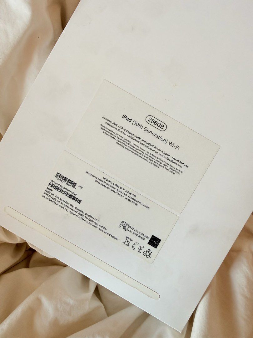 Ipad 10th gen (256gb) (Category: iPad) located in Manila. Submitted by yaboidreck (Listing ID 1470179415, Image 3). Description: note: price is slightly negotiable, but unreasonable low offers will be ignored. not entertaining insane lowballs or swaps Location : Imus, Cavite or Taft, Manila ⭐️ Details: WIFI only 256 GB Lady Owned No functional issues free ! Ipad sleeve (floral pink) free ! Logitech pebble RFS: Upgrading 🪽 ⭐️ Issue: Minimal dents