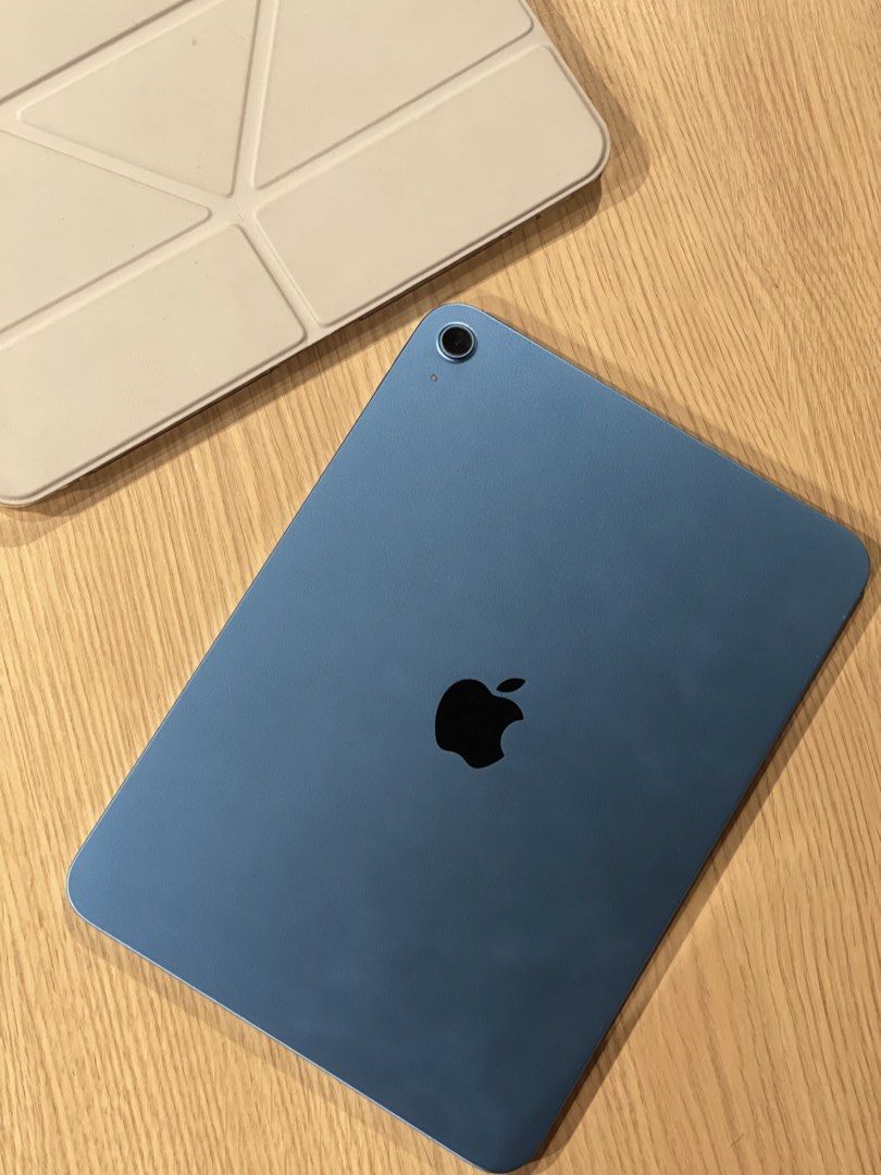 iPad 11th Gen (A16) with Apple Pencil ✨ (Category: iPad) located in Manila. Submitted by kai_2819 (Listing ID 1470332619, Image 3). Description: iPad 11th Gen (A16) with Apple Pencil ✨ • 97% Battery health • 128gb • No repair history • No issue Inclusions: • Apple Pencil • Original Cable and Adaptor Type C • Original Box Cosmetic rate - 9.9/10 📍 Meet-up: South Caloocan/Monumento.