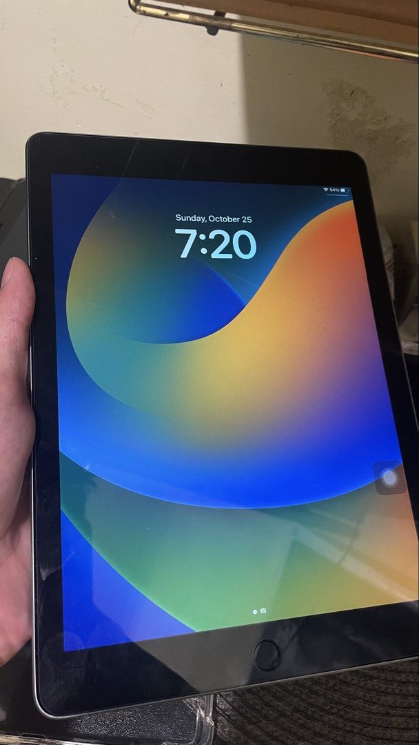 iPad 5th gen (Category: iPad) located in Pasig City. Submitted by thriftline.ph (Listing ID 1470293750, Image 1). Description: Rush ‼️ Slightly nego All working.