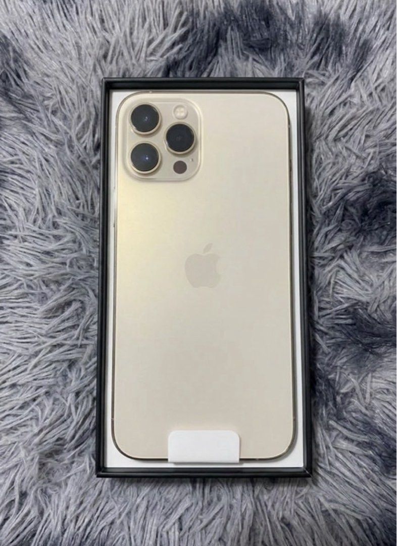 iPhone 12 Pro Max (Category: iPhone 12 Series) located in Manila. Submitted by items_by_sam (Listing ID 1470284871, Image 1). Description: 📱 iPhone 12 Pro Max DETAILS: ✅ Model: iPhone 12 Pro Max ✅ Storage: 256GB ✅ Color: GOLD ✅ iOS Version: 26.6 ✅ True Tone ✅ Battery Health: 100% ✅ No Sim Restriction/openline/any sim pwede ✅ Ready to use 🛠️ Parts & Service History •Battery : Used •Camera: Genuine • Face ID : issue ISSUE : 🚫 NO FACE ID,case mar