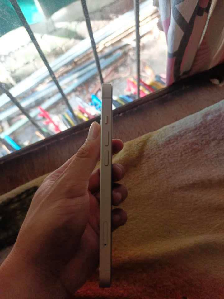 IPHONE 13 128 (Category: iPhone 13 Series) located in Manila. Submitted by whosm14 (Listing ID 1470325662, Image 2). Description: No issue anysim unli reset rush lang .