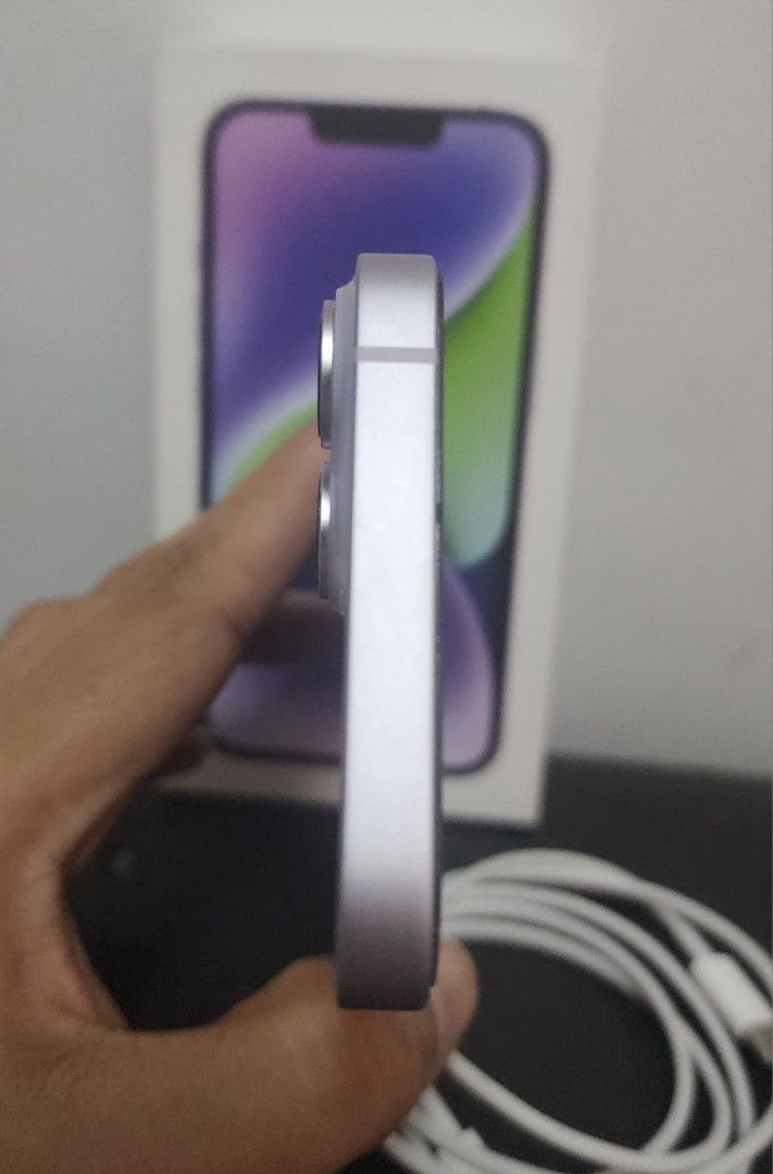 IPHONE 14 128GB PURPLE OPENLINE (Category: iPhone 14 Series) located in Pasig City. Submitted by giyomi35 (Listing ID 1470306255, Image 3). Description: For sale IPHONE 14 128GB PURPLE OPENLINE 87% Battery Health Condition: Can pass as a brand new Seldom use for picture lang Lady owned 98% good condition (see photos attached) Test up to sawa Never been damage or repair Package Orig Box w/manual and pin Orig Cable Free case Rfs: Renew plan & spare