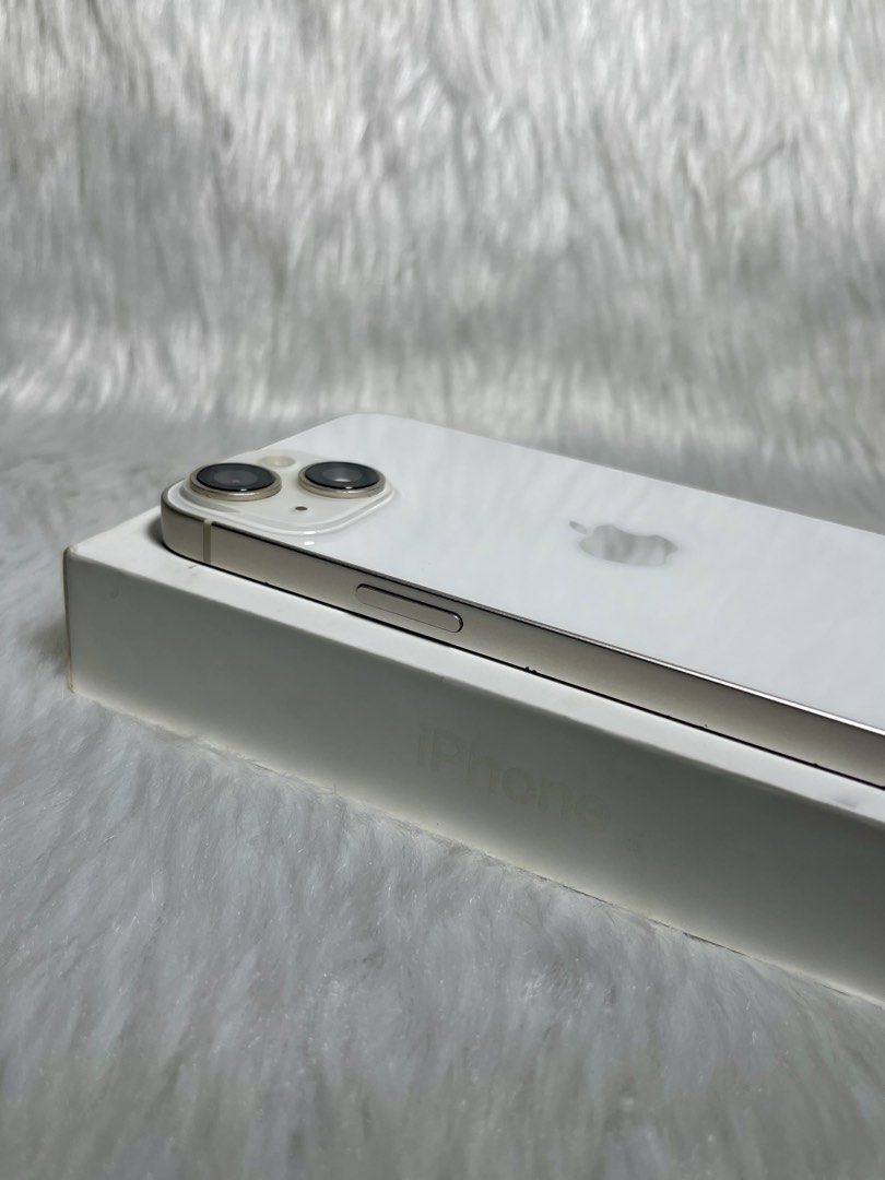IPhone 14 128gb Starlight (Category: iPhone 14 Series) located in Manila. Submitted by miguelurba25644 (Listing ID 1470149716, Image 2). Description: No replacement and all original. QUICK SPECS: • Storage: 128gb • Battery/Health: 85% Original • Functions: Face ID & True Tone 100% working HONEST CONDITION: • minimal paint chips INCLUSIONS: • Unit, Case, Original Cord, Original Box PRICE: ₱17,500 📍 Meetup Locations: Manila 📦 LBC SHIPPING AVAILAB