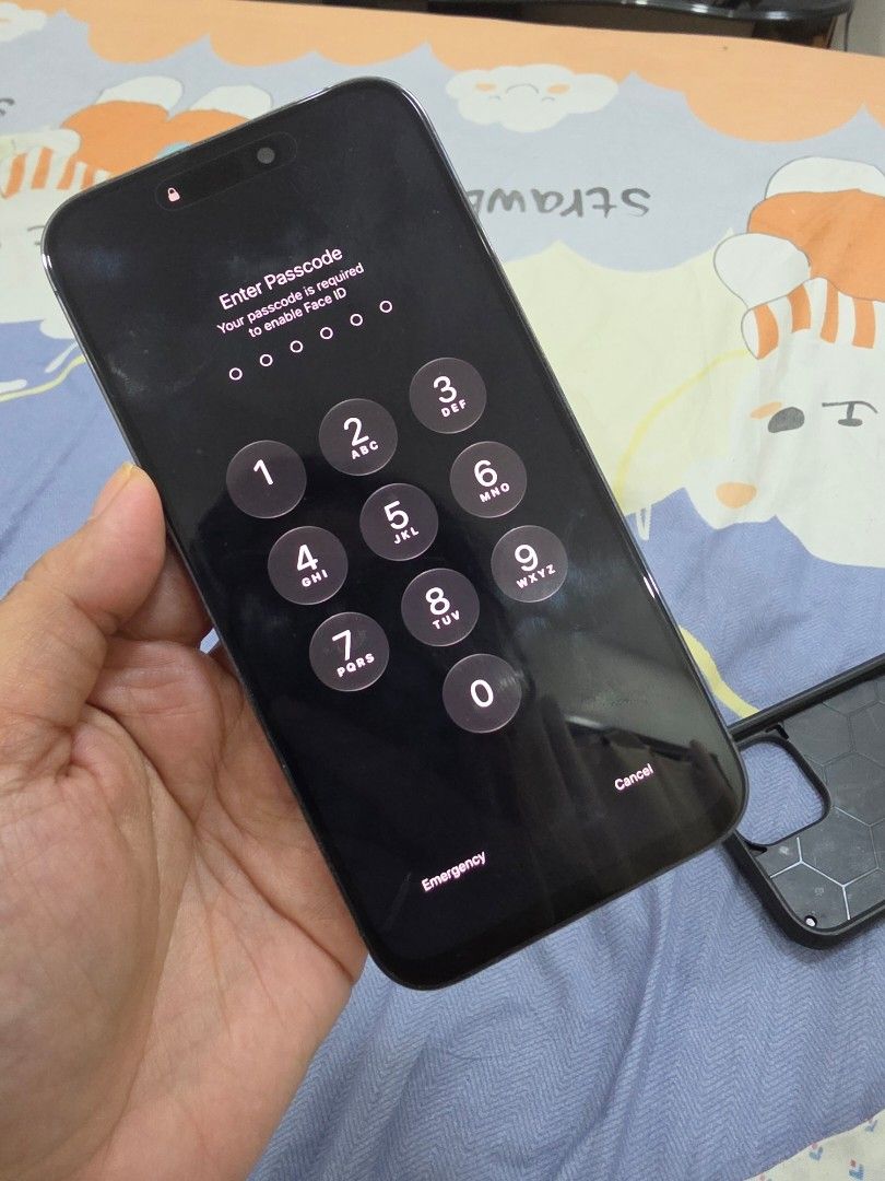 Iphone 14 Pro Max 257GB FU (Category: iPhone 14 Series) located in Rizal. Submitted by iamPiabee (Listing ID 1470285096, Image 2). Description: Complete set with receipt Replaced LCD - Class A Batt Health - 76% (never pa pinalitan) Still in good condition.