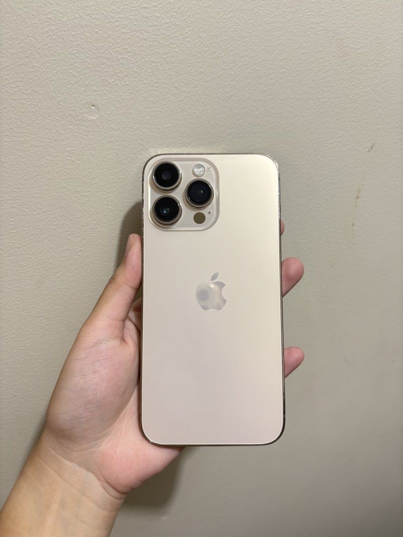 IPHONE 14 PRO MAX FOR SALE ONLY (Category: iPhone 14 Series) located in Baguio. Submitted by thefindsbyelle (Listing ID 1470189056, Image 1). Description: 📱 IPHONE 14 PRO MAX FOR SALE ONLY 💗 128GB | OPENLINE | CH/A VARIANT (DUAL SIM) 🔋 99% Battery Health 💸 ₱18,500 — Negotiable! 📌 Condition & Details: * Replaced OLED LCD * Replaced battery * Dust on 0.5x camera lens (does not affect photo output) * All functions working smoothly * Lady-owned 