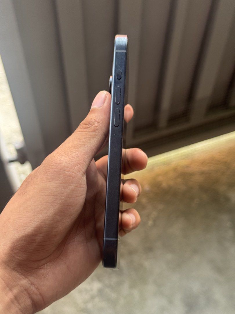 IPHONE 15 PRO 128GB BLUE TITANIUM (Category: iPhone 15 Series) located in Lipa City. Submitted by kiroooooo (Listing ID 1470245651, Image 3). Description: IPHONE 15 PRO 128GB BLUE TITANIUM ✔️ 82% Battery Health ✔️ Factory unlock ✔️ Bought from US (ll/a Variant) ✔️ No History of repair ✔️ Esim only ✔️ Openline ✔️ No Issue Inclusions: Unit, Case and Charger 📍Lipa City, Batangas Price is slightly negotiable.