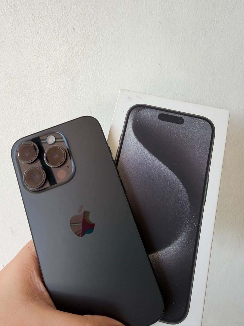 IPHONE 15 PRO (Category: iPhone 15 Series) located in Cabuyao City. Submitted by jkarlb (Listing ID 1470310541, Image 3). Description: FOR SALE IPHONE 15 PRO Color: Black Titanium Storage: 256gb Battery Health: 84% Appearance: In very presentable and good condition. Minimal pain chips on camera as seen on last photo. No history of repair. Inclusions: Unit and original box only Unli check upon meetup! CABUYAO/CALAMBA AREA Price is slightly negotia