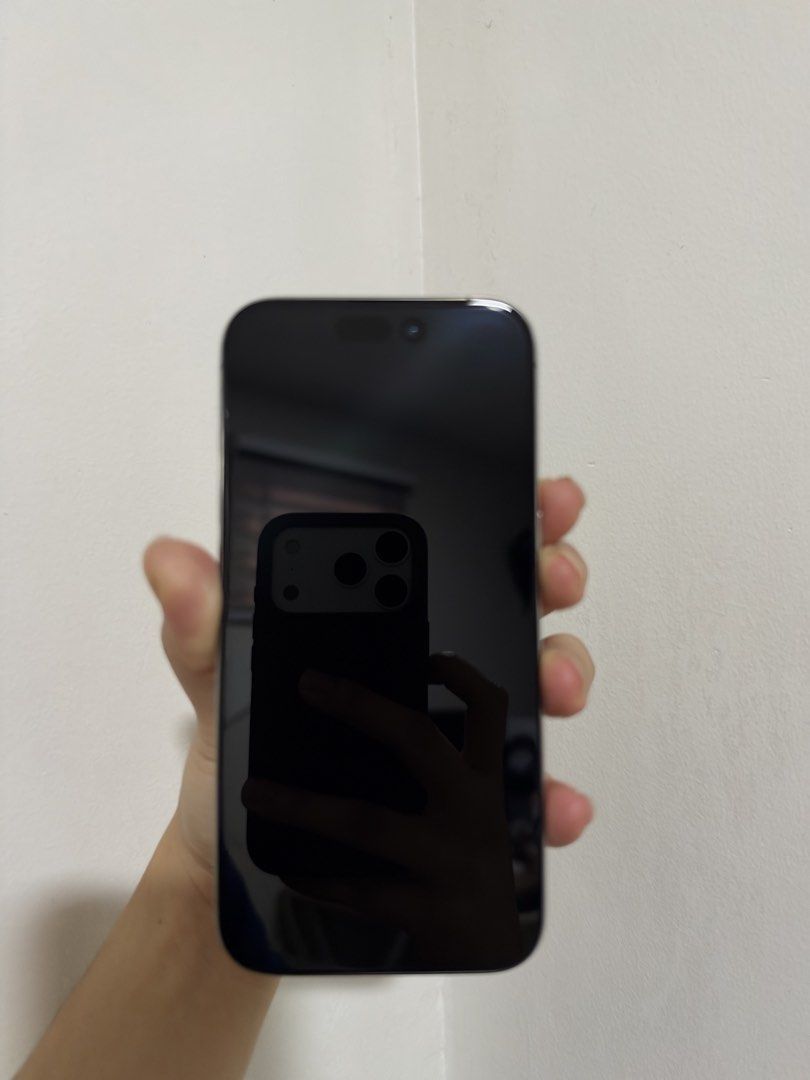 Iphone 15 Pro (Category: iPhone 15 Series) located in Quezon City. Submitted by denoicee (Listing ID 1470348065, Image 1). Description: Iphone 15 Pro Natural Titanium 256 GB ✅ Face ID ✅ True Tone ✅ No scratches and dents ✅ Battery Health at 79% ✅ No history of repair Inclusion: Original Apple phone case and box RFS: Phone upgrade Slightly negotiable.